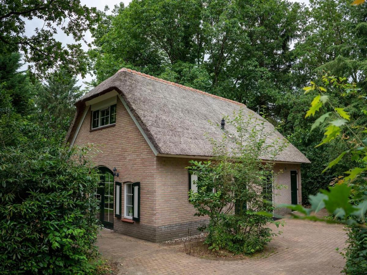 Отель Landal Het Land Van Bartje Ees Экстерьер фото