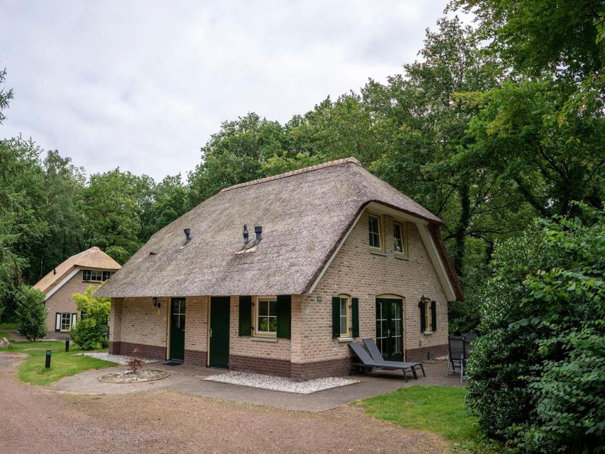 Отель Landal Het Land Van Bartje Ees Экстерьер фото